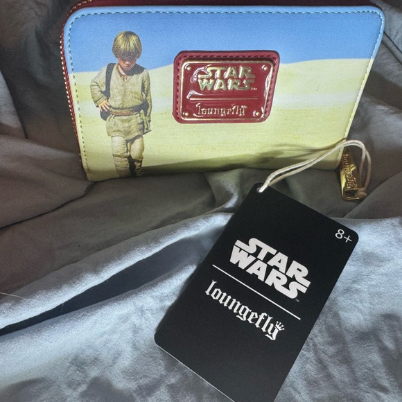 NWT Loungefly Star Wars “Anakin vs. Obi-Wan” Zip Wallet - Picture 4 of 4